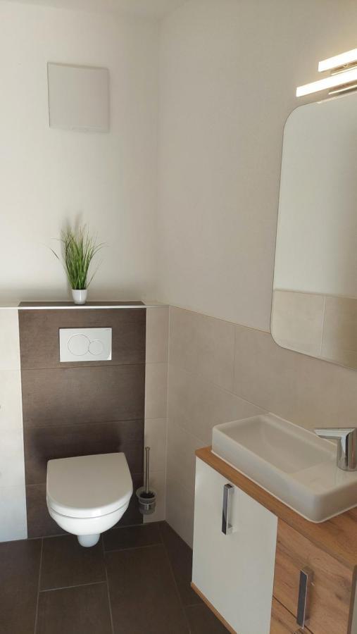 Ferienwohnung Claudia Mit Terrasse Nussdorf am Attersee Esterno foto